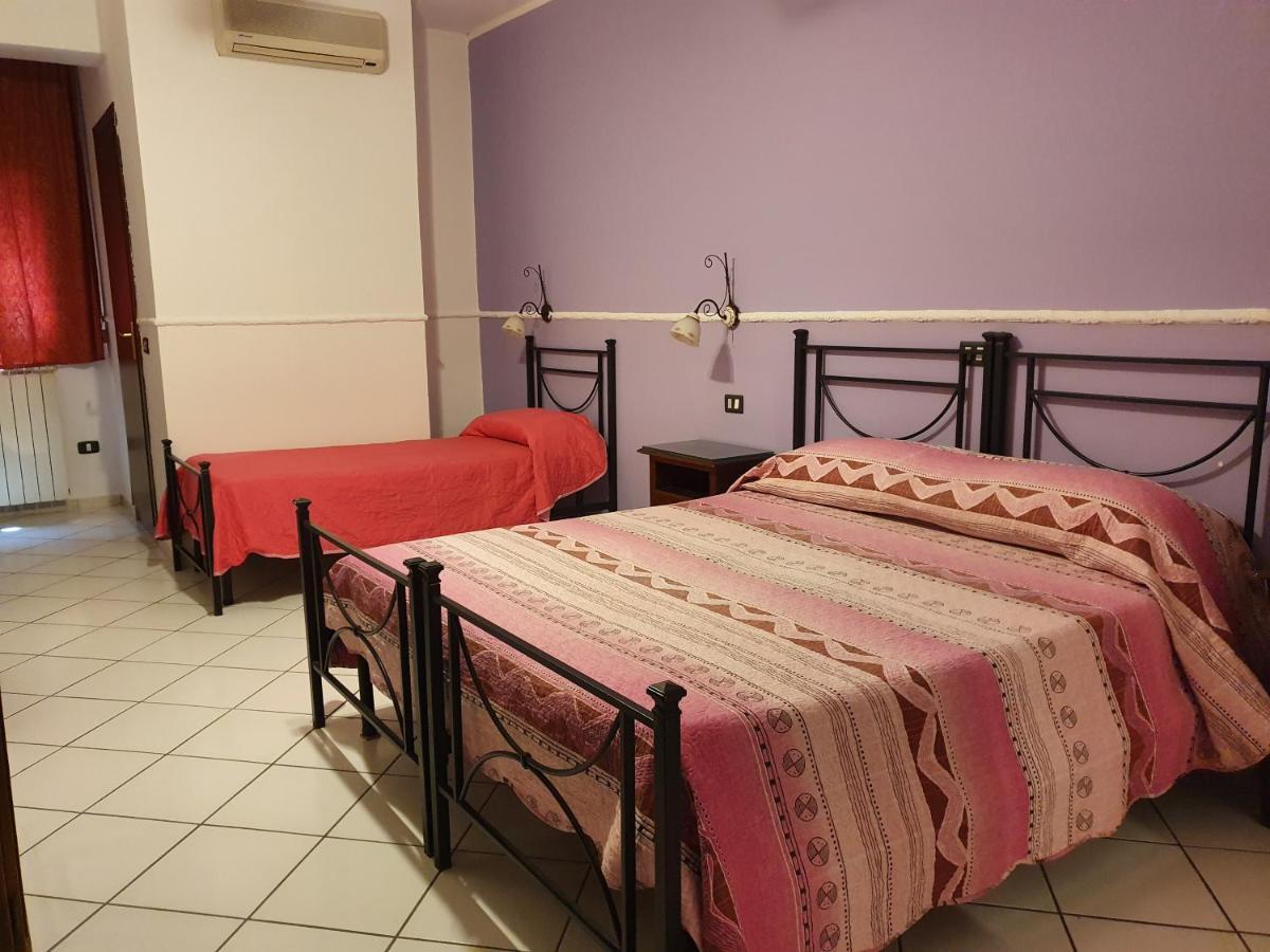 Hotel Caribe Casalnuovo Di Napoli Zewnętrze zdjęcie