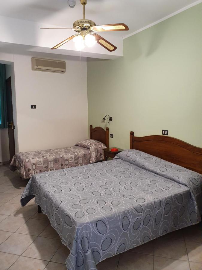 Hotel Caribe Casalnuovo Di Napoli Zewnętrze zdjęcie