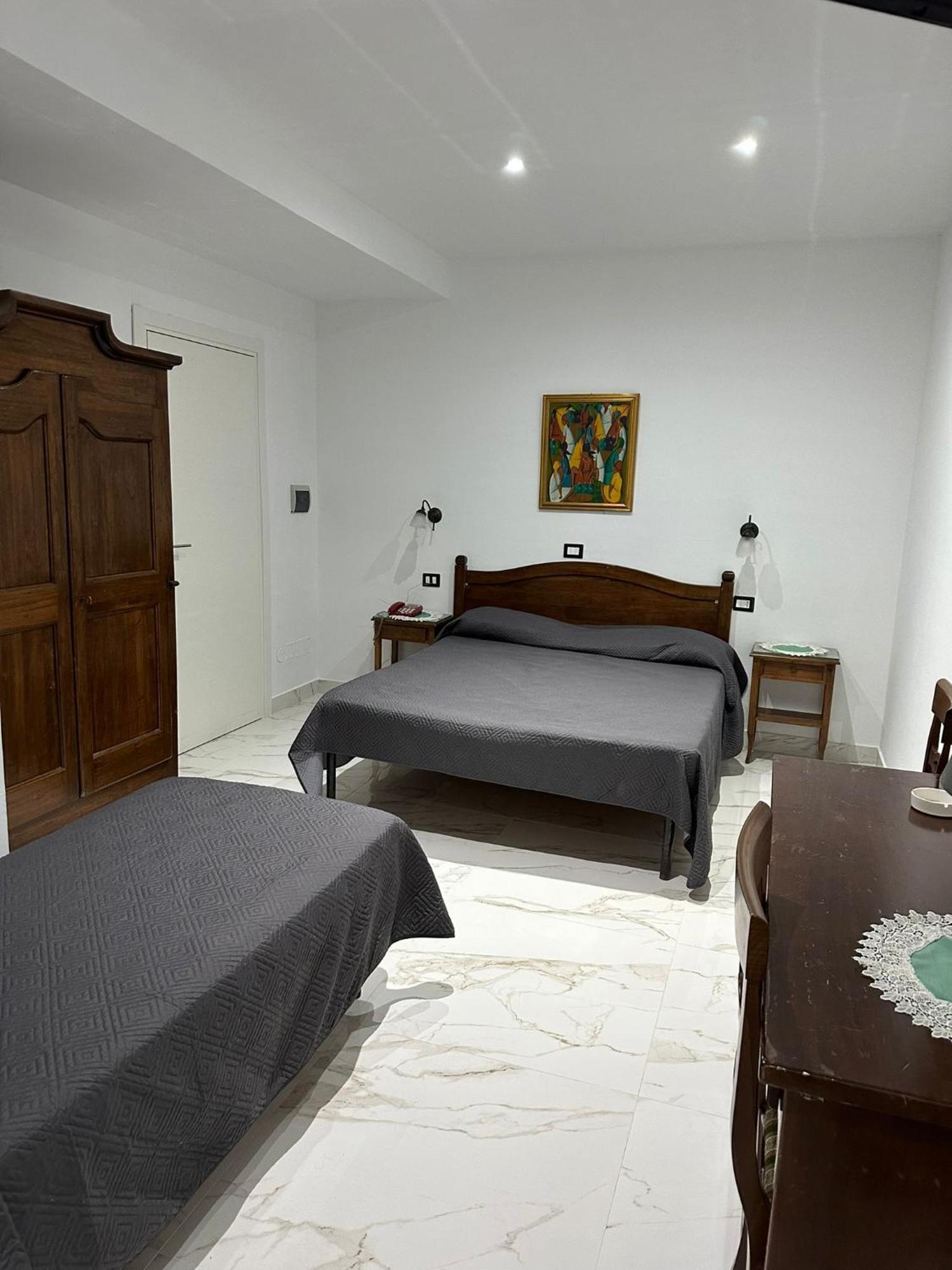 Hotel Caribe Casalnuovo Di Napoli Zewnętrze zdjęcie